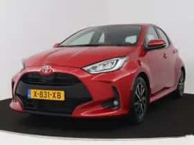 Toyota Yaris (2024) thumbnail 2