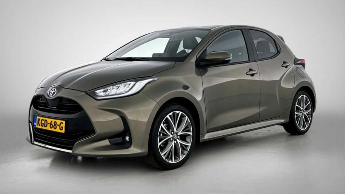 Toyota Yaris (2024) — foto 1