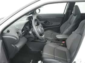 Toyota Yaris_Cross (2025) thumbnail 22