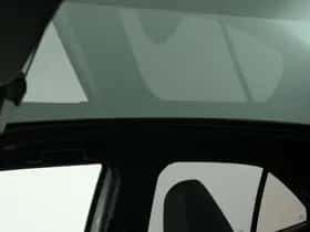 Toyota Yaris_Cross (2025) thumbnail 23