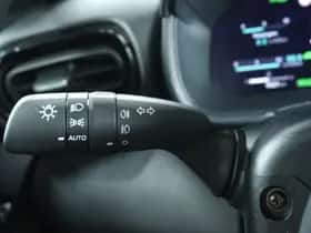 Toyota Yaris_Cross (2025) thumbnail 8