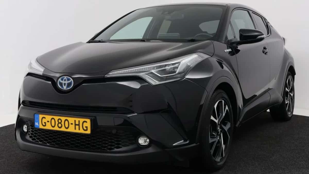 Toyota C-HR (2019) — foto 1