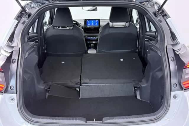 Toyota Yaris (2022) thumbnail 6