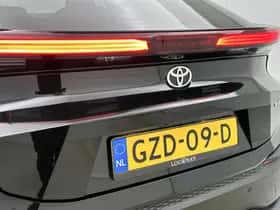 Toyota C-HR (2025) thumbnail 18