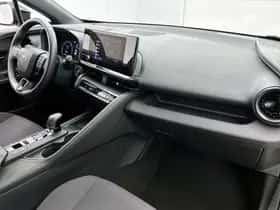 Toyota C-HR (2025) thumbnail 6