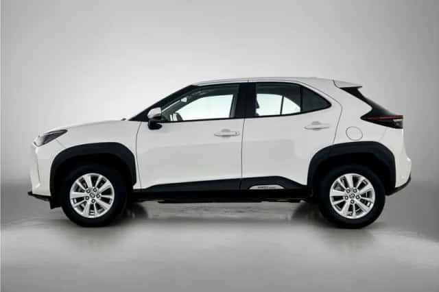 Toyota Yaris_Cross (2023) thumbnail 3