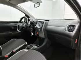Toyota Aygo (2020) thumbnail 6