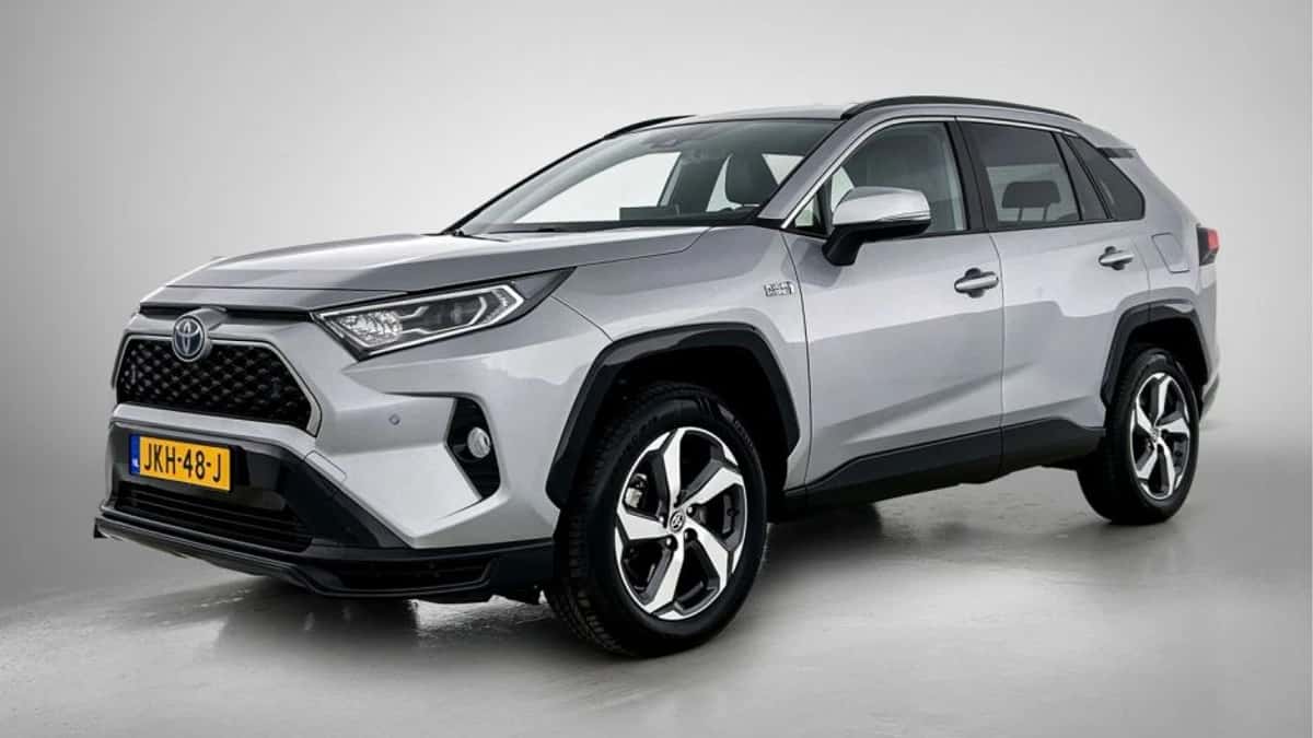 Toyota RAV4 (2021) — foto 1