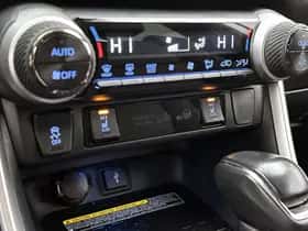 Toyota RAV4 (2021) thumbnail 18