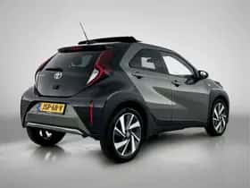 Toyota Aygo (2022) thumbnail 2