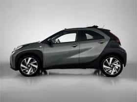 Toyota Aygo (2022) thumbnail 3