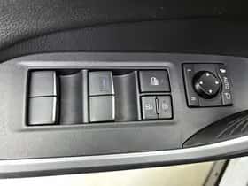 Toyota RAV4 (2022) thumbnail 23