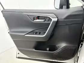 Toyota RAV4 (2022) thumbnail 35