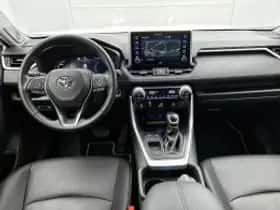 Toyota RAV4 (2022) thumbnail 5