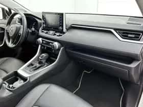 Toyota RAV4 (2022) thumbnail 6