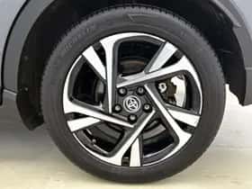 Toyota C-HR (2023) thumbnail 20