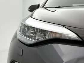 Toyota C-HR (2023) thumbnail 26