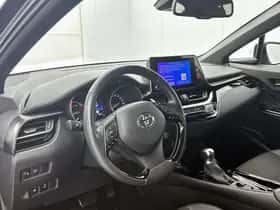 Toyota C-HR (2023) thumbnail 27