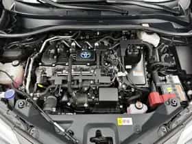 Toyota C-HR (2023) thumbnail 28