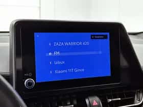 Toyota C-HR (2023) thumbnail 6