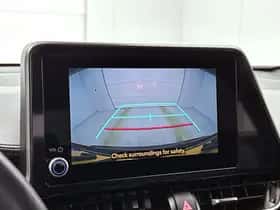 Toyota C-HR (2023) thumbnail 7