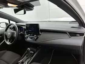 Toyota Corolla (2022) thumbnail 6