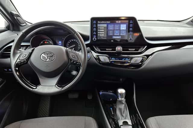 Toyota C-HR (2020) thumbnail 4