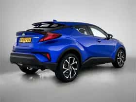 Toyota C-HR (2020) thumbnail 2
