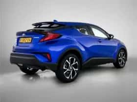 Toyota C-HR (2020) thumbnail 3