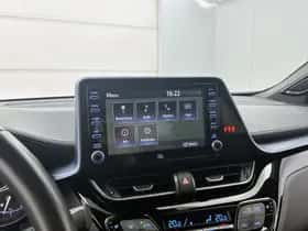 Toyota C-HR (2020) thumbnail 7