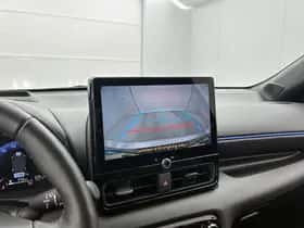 Toyota Yaris (2025) thumbnail 8