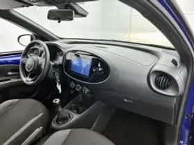 Toyota Aygo (2024) thumbnail 7
