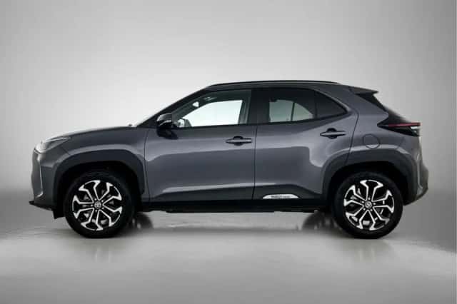 Toyota Yaris_Cross (2025) thumbnail 3
