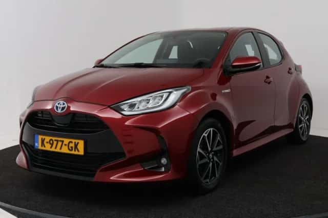 Toyota Yaris (2020) thumbnail 1