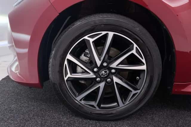 Toyota Yaris (2020) thumbnail 5