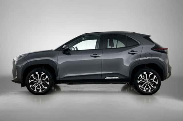 Toyota Yaris_Cross (2025) thumbnail 3
