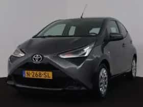 Toyota Aygo (2021) thumbnail 2