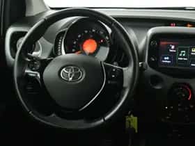 Toyota Aygo (2021) thumbnail 22