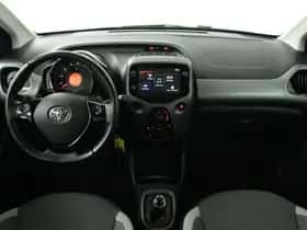 Toyota Aygo (2021) thumbnail 23