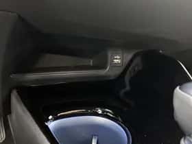 Toyota C-HR (2023) thumbnail 23