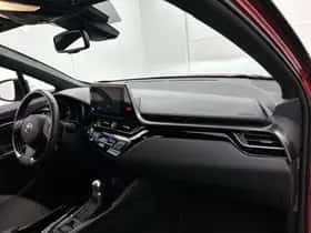 Toyota C-HR (2023) thumbnail 6