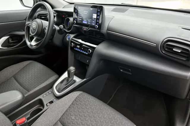 Toyota Yaris_Cross (2024) thumbnail 6