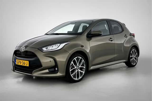 Toyota Yaris (2024) thumbnail 1