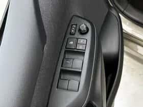 Toyota Yaris (2024) thumbnail 22
