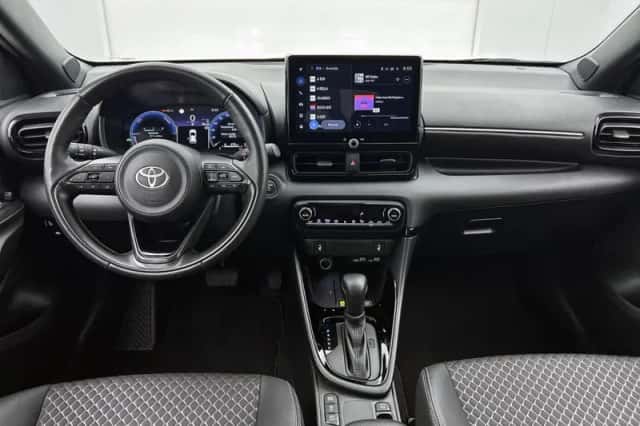 Toyota Yaris (2025) thumbnail 4