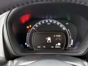 Toyota Aygo (2023) thumbnail 6