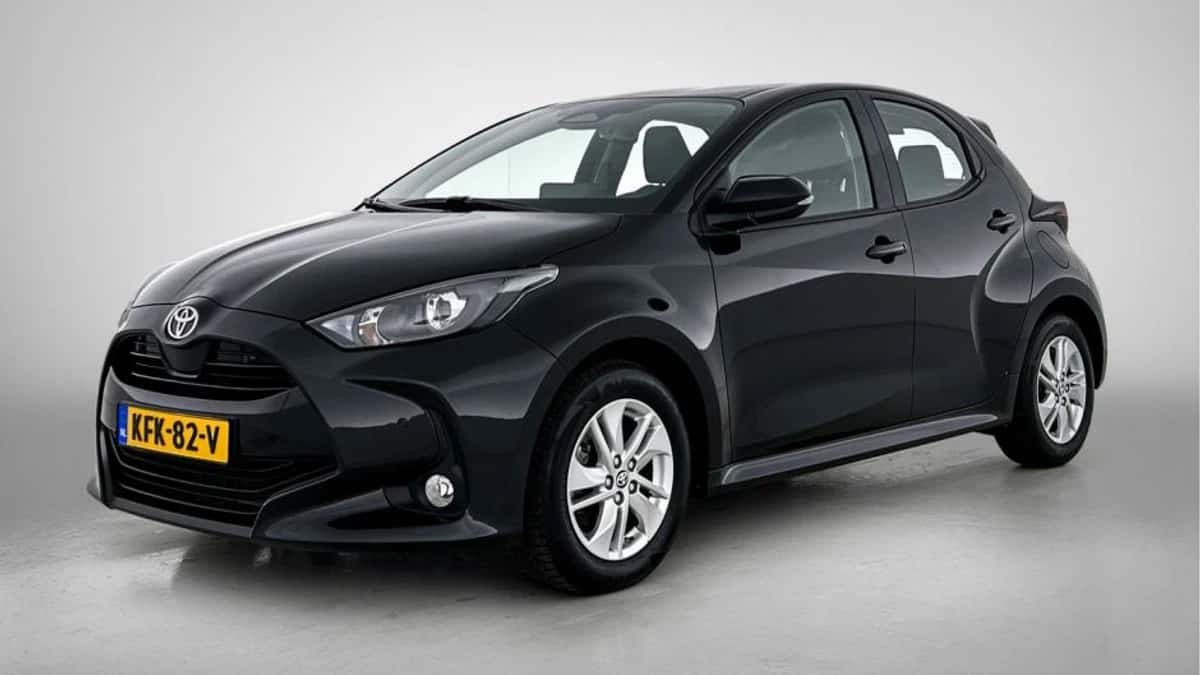Toyota Yaris (2025) — foto 1