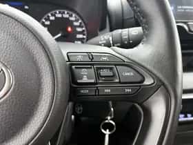 Toyota Yaris (2025) thumbnail 14