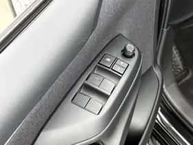 Toyota Yaris (2025) thumbnail 22