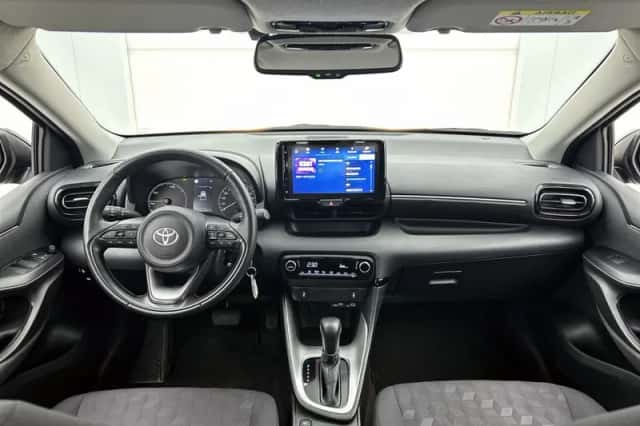 Toyota Yaris (2025) thumbnail 4